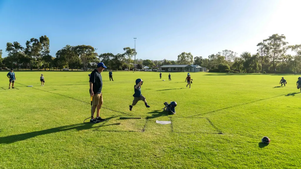 Young Melville Mariners players at tee-ball